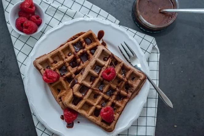 Gofry czekoladowe: Przepis na idealne śniadanie pełne smaku