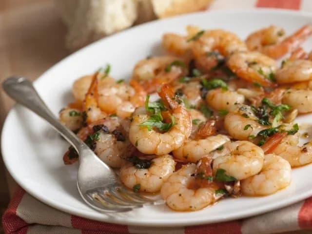 Jakie przyprawy do krewetek wzbogacą Twój ulubiony przepis na owoce morza