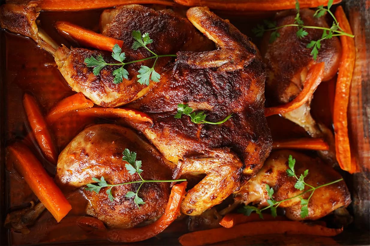 Ile piec kurczaka 2 kg, aby był soczysty i idealnie upieczony? Ile piec kurczaka 2 kg, aby był soczysty i idealnie upieczony?